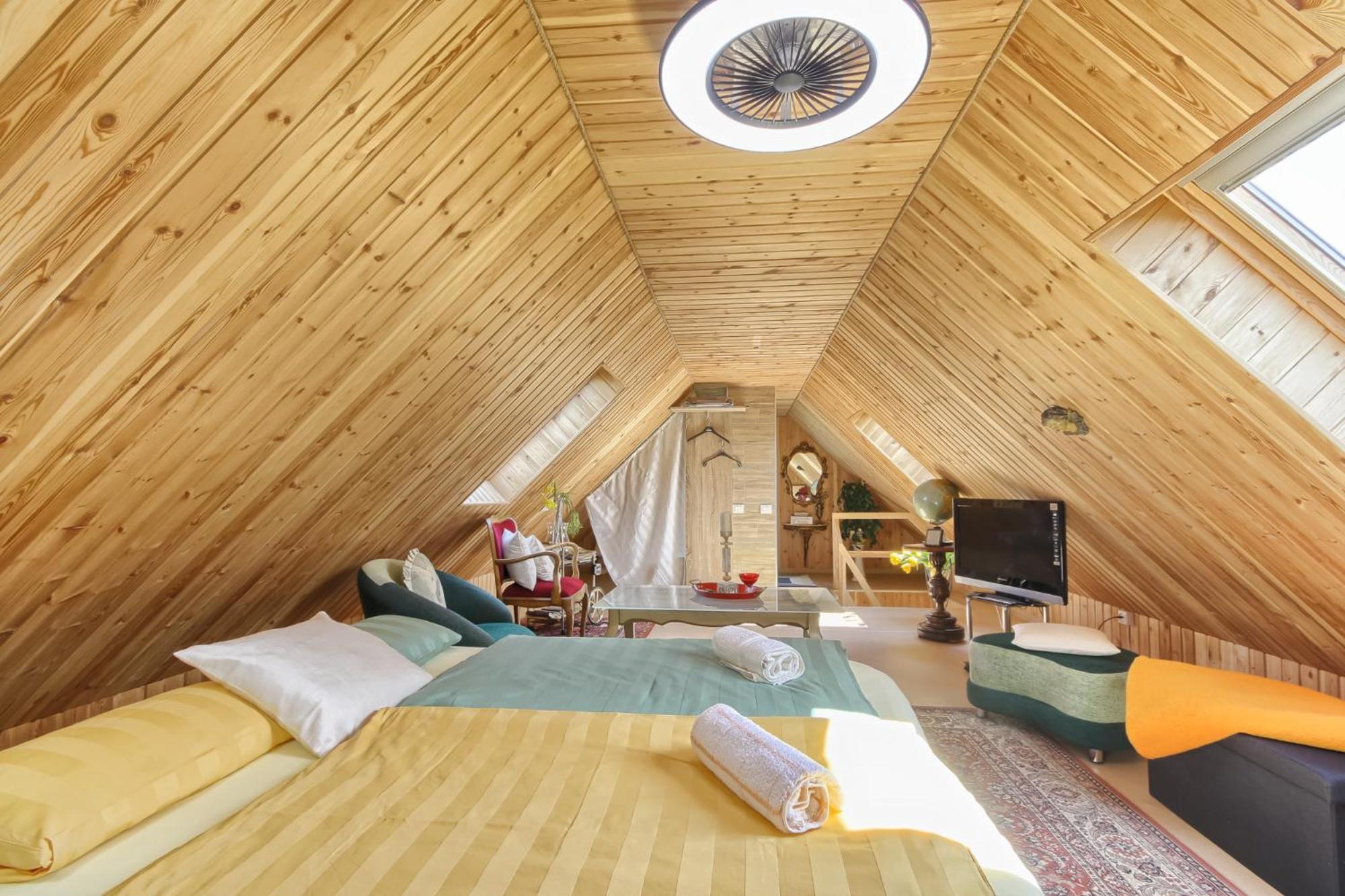 Holiday home Dvi Liepos Merkine